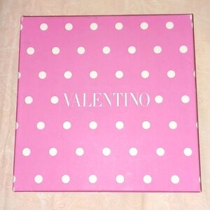 Valentino scarf box